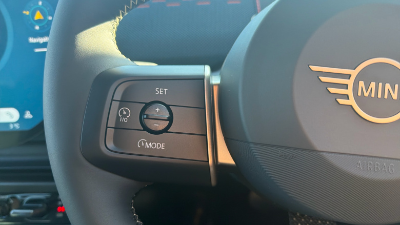 MINI Aceman 160kW SE Classic 54kWh 5dr Auto Electric Hatchback